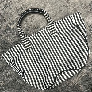 3/$20 DSW black & white strip tote